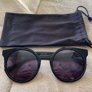 Kendall and Kylie sunglasses